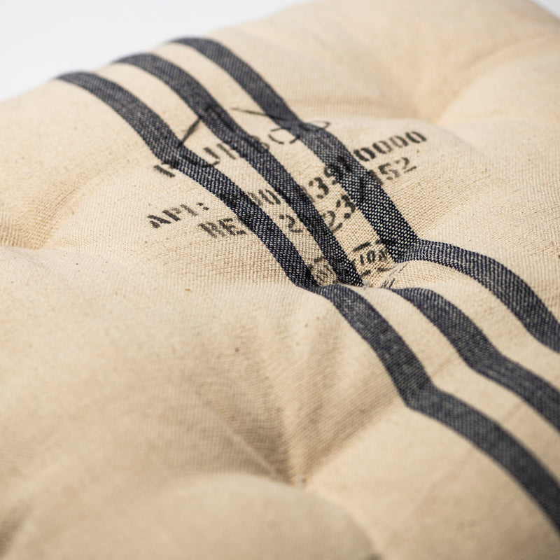 SEAT CUSHION / FRENCH NAVY / 48 x 48