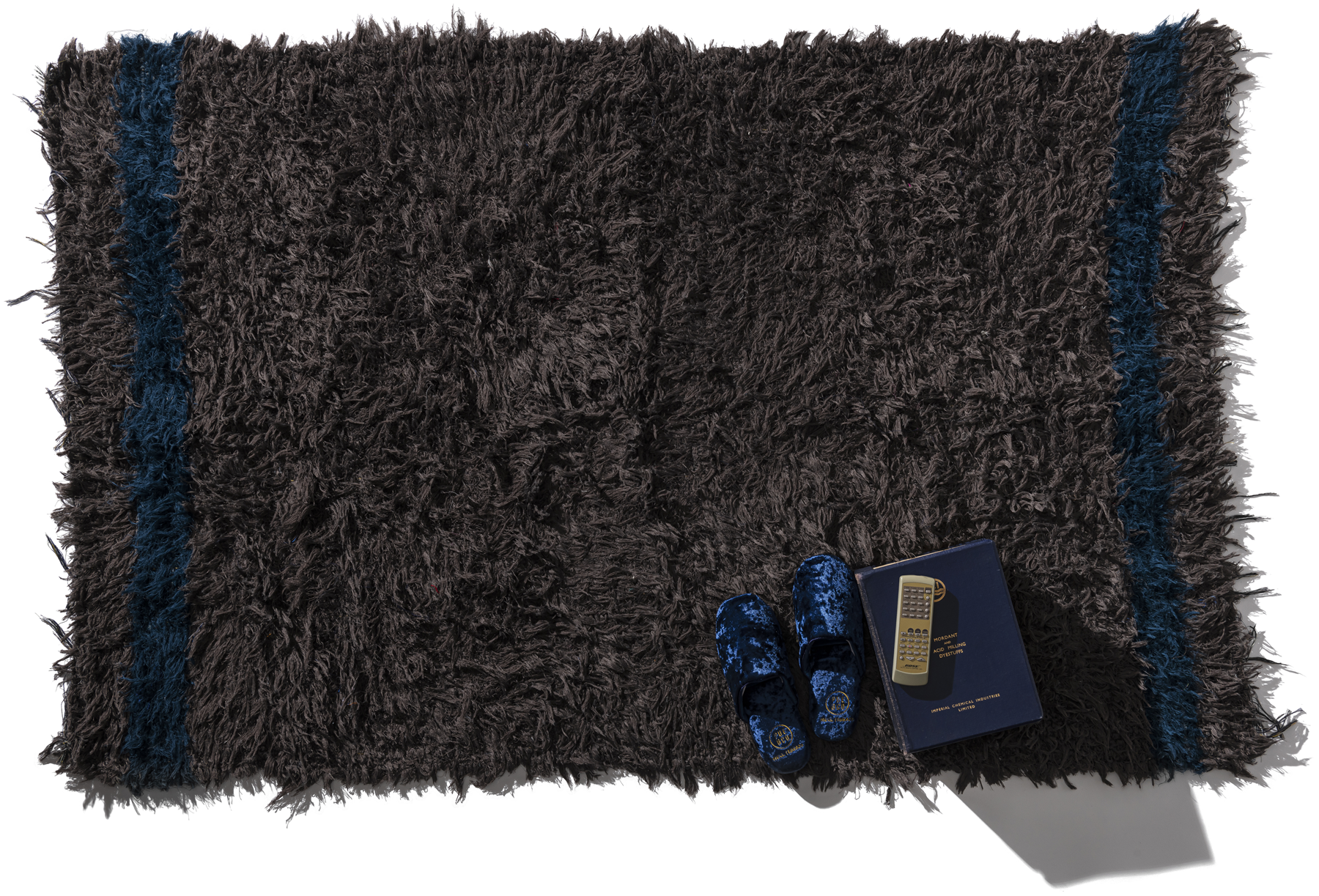 RECYCLE SELVEDGE SHAGGY RUG/Side Line ASSORTED COLORS – PUEBCO EUROPE