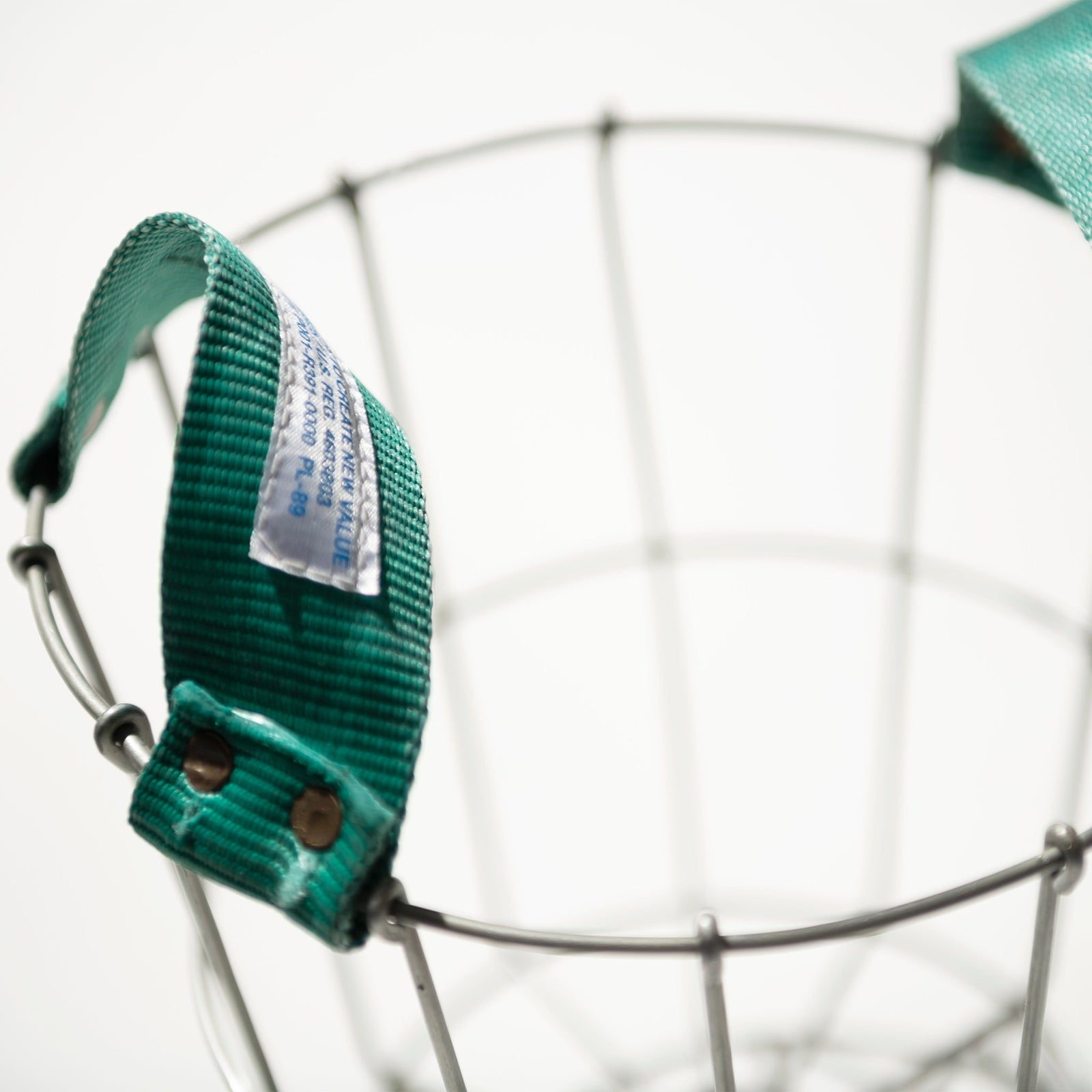 BELT HANDLE ROUND BASKET – PUEBCO EUROPE