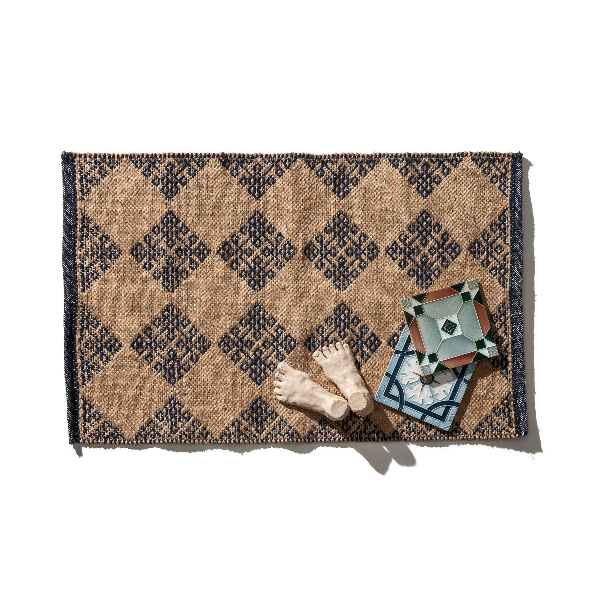 TILE PATTERNED JUTE MAT / Mykonos