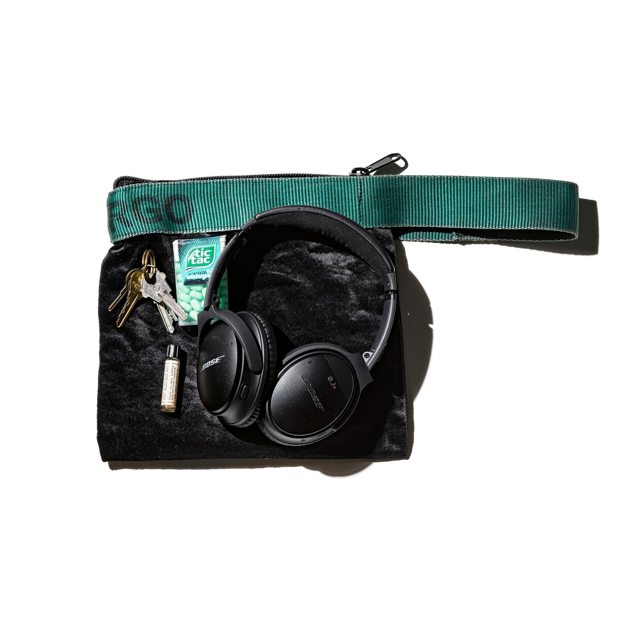 VINTAGE SLING BELT POUCH / Black x Green
